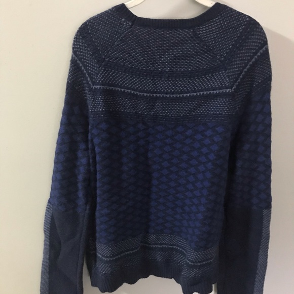 BCBG MaxAzira sweater - Picture 3 of 6